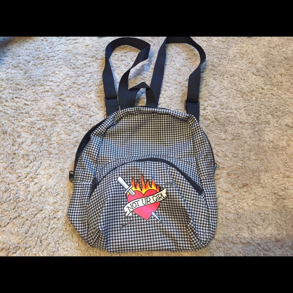 ❤️ZUMIEZ MINI BACKPACK❤️